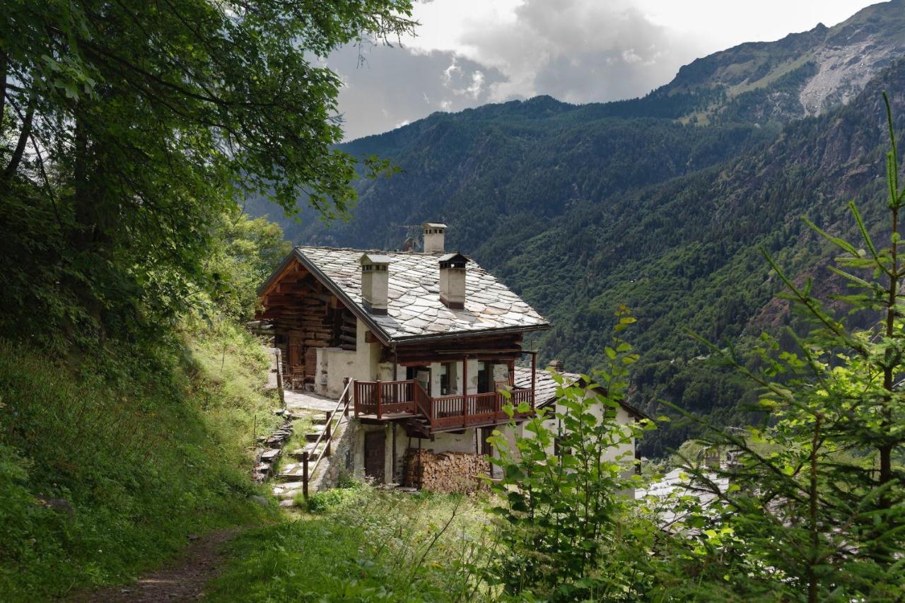 Hellochalet - Chalet Da Miro - Sunny Terraces With Stunning Matterhorn Views, Reachable On Foot Only Valtournenche Exterior foto