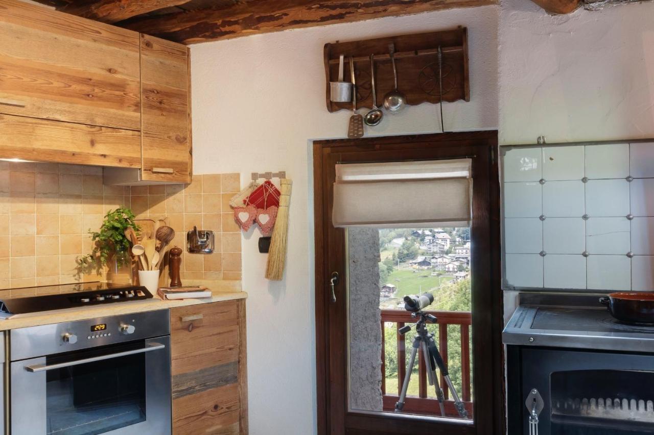 Hellochalet - Chalet Da Miro - Sunny Terraces With Stunning Matterhorn Views, Reachable On Foot Only Valtournenche Exterior foto