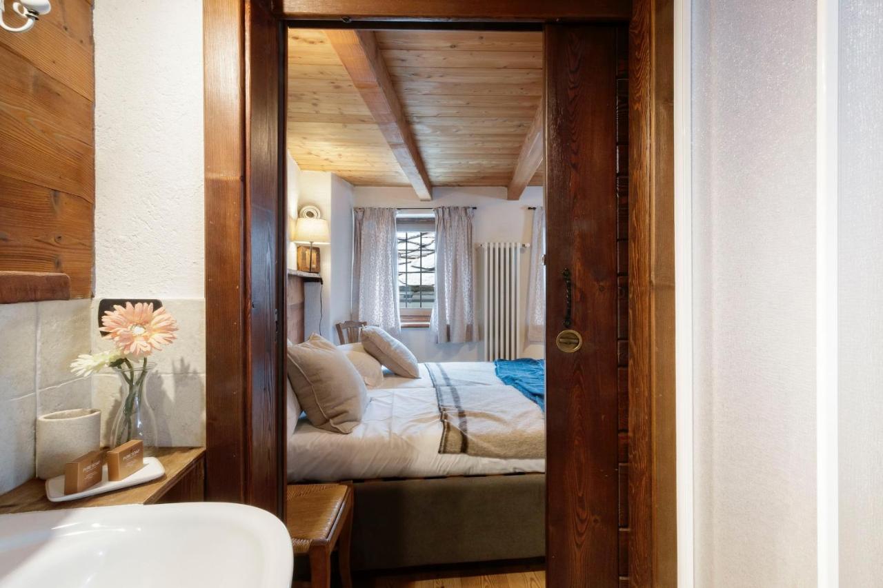 Hellochalet - Chalet Da Miro - Sunny Terraces With Stunning Matterhorn Views, Reachable On Foot Only Valtournenche Exterior foto
