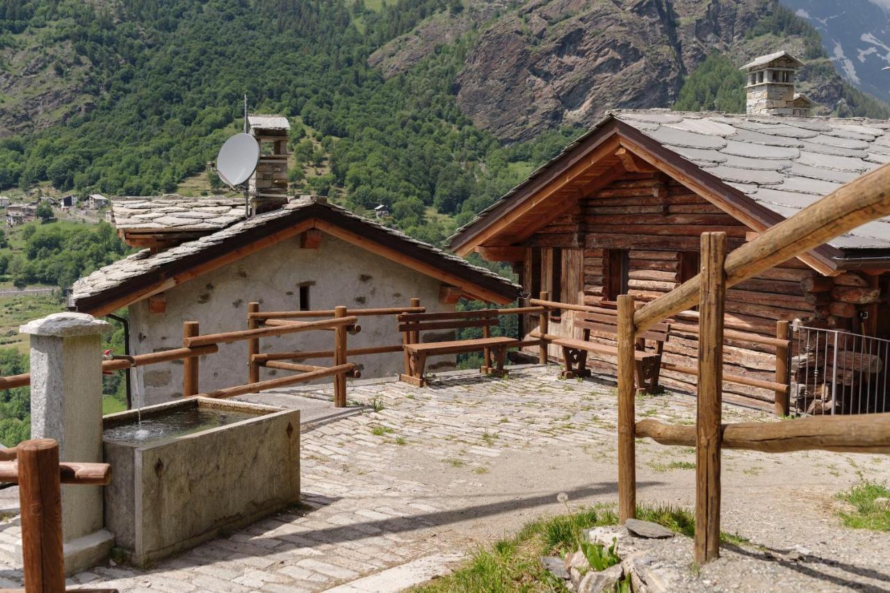 Hellochalet - Chalet Da Miro - Sunny Terraces With Stunning Matterhorn Views, Reachable On Foot Only Valtournenche Exterior foto